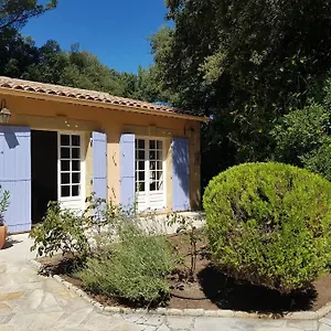 Maisonnette Dans Le Luberon - Bois Romay Hébergement de vacances La Bastide-des-Jourdans